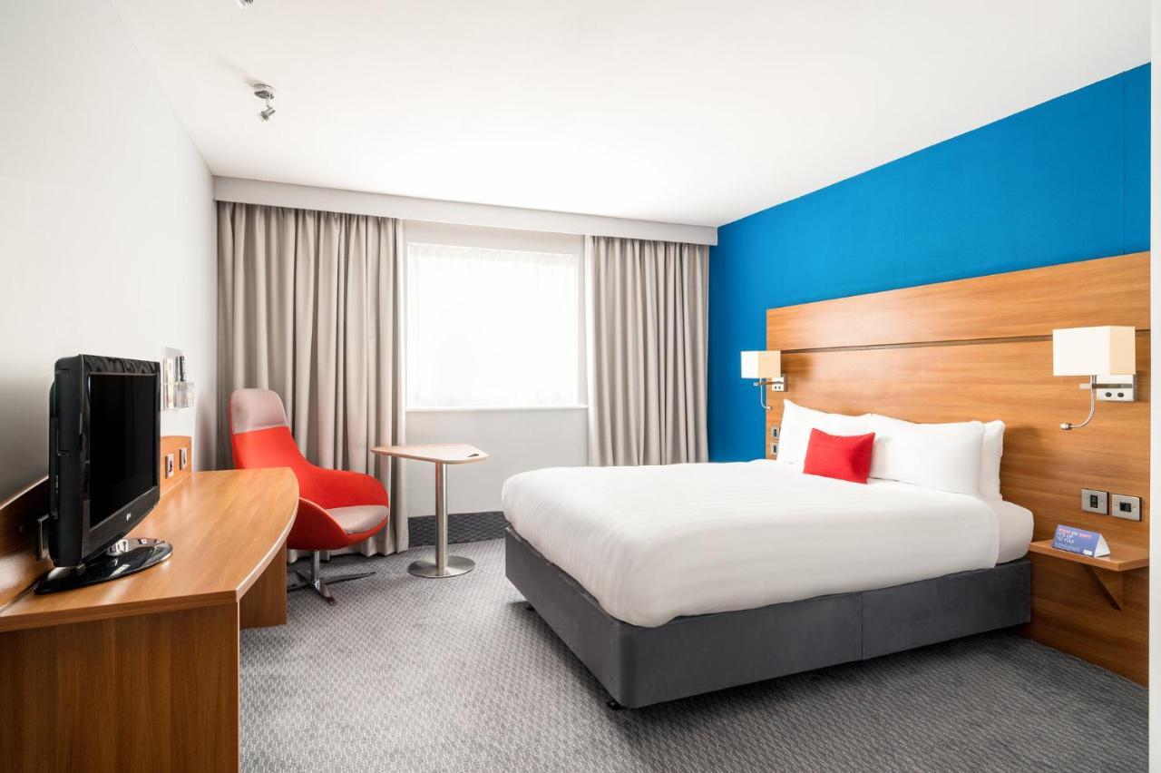 Holiday Inn Express Shrewsbury By Ihg Zewnętrze zdjęcie