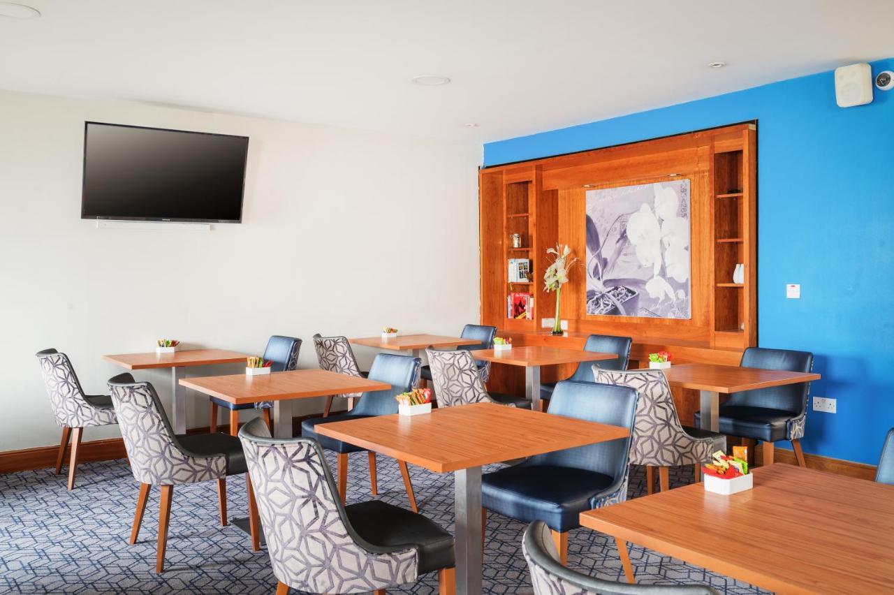 Holiday Inn Express Shrewsbury By Ihg Zewnętrze zdjęcie