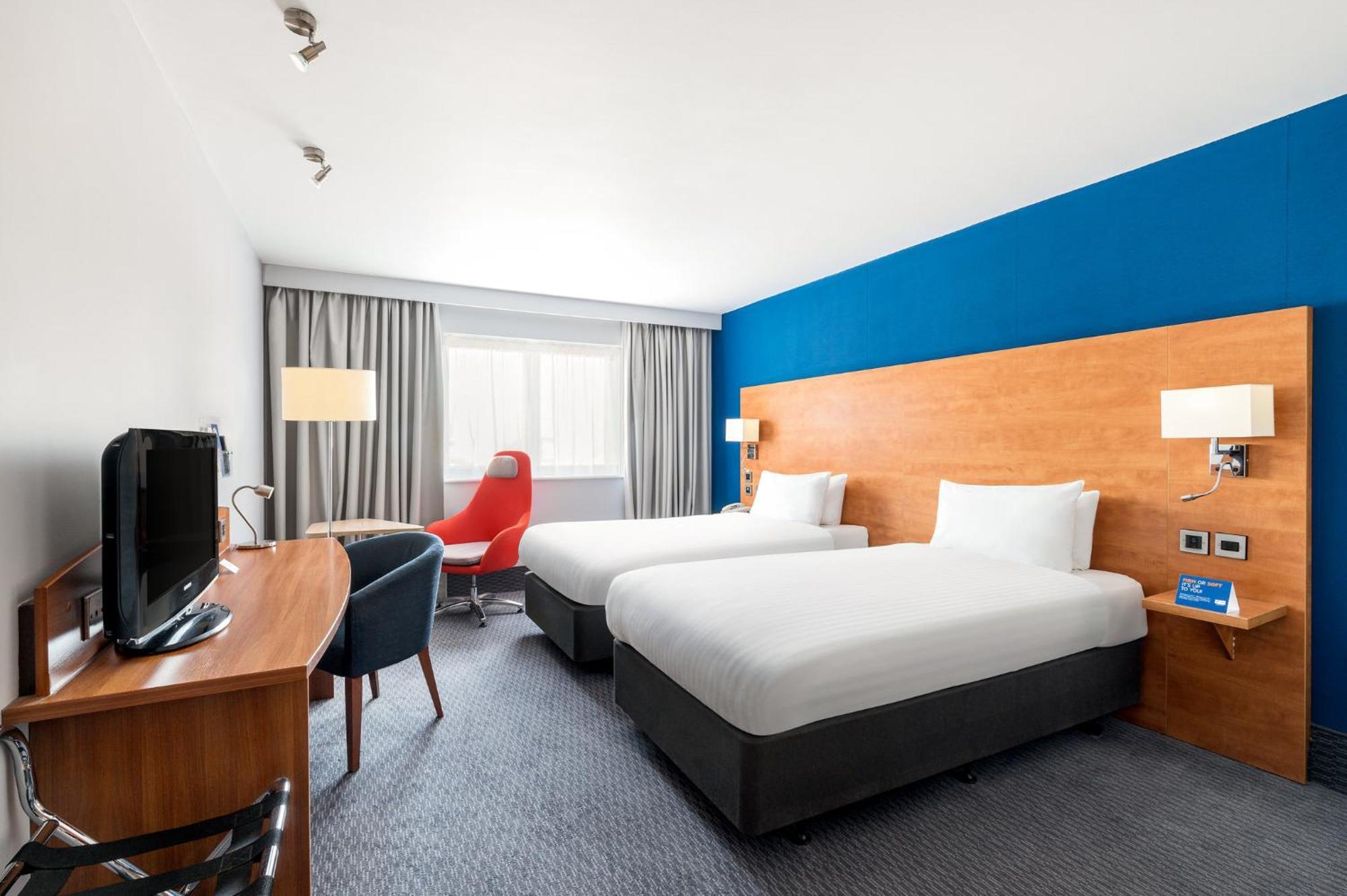 Holiday Inn Express Shrewsbury By Ihg Zewnętrze zdjęcie