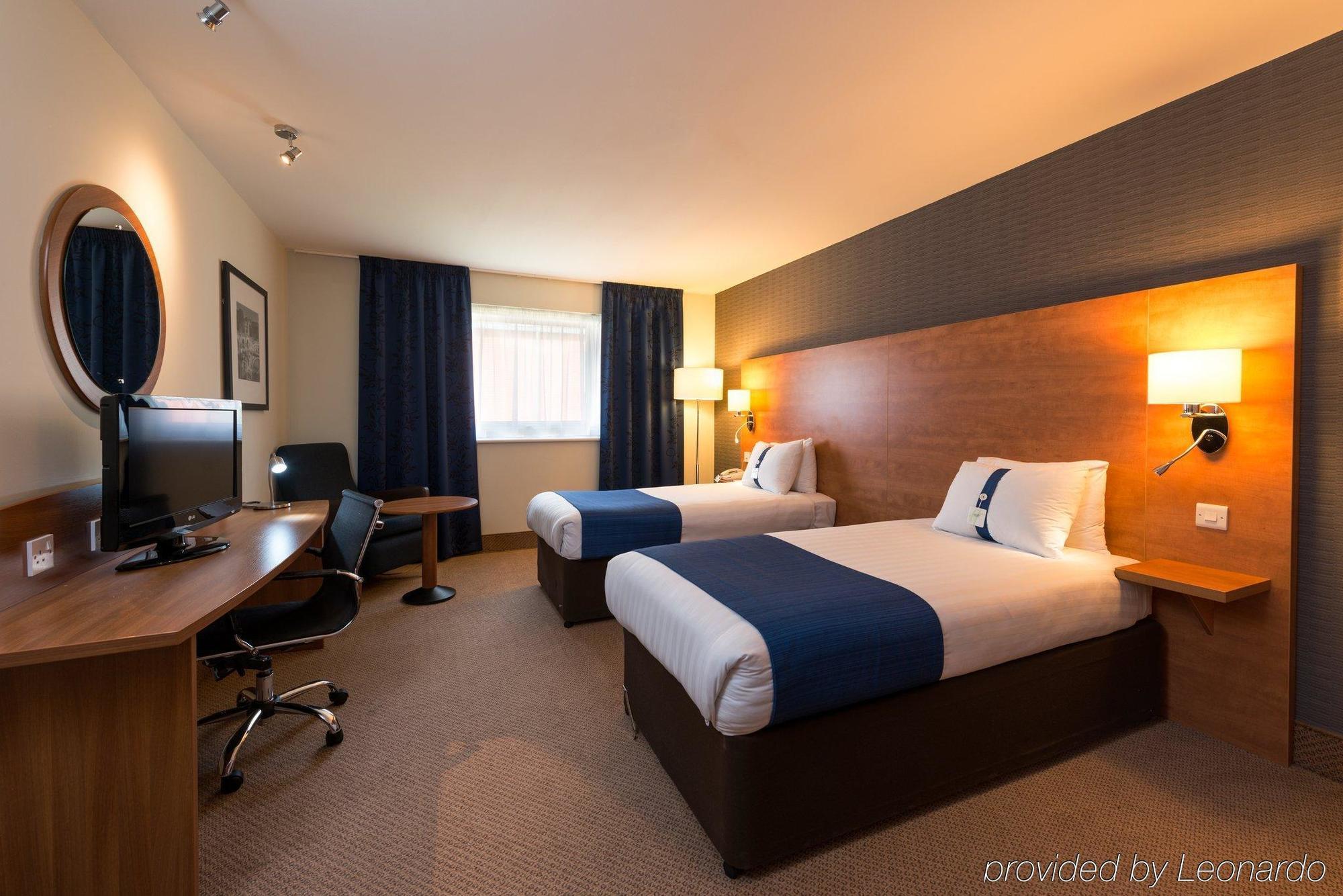 Holiday Inn Express Shrewsbury By Ihg Zewnętrze zdjęcie